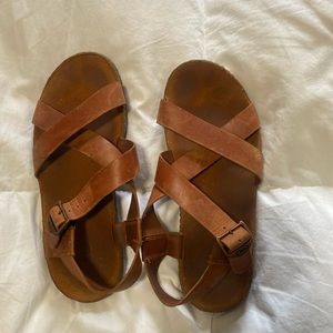 Women’s sandals